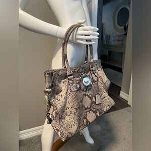 Michael Kors Hamilton Python Snake Embossed
Leather Shoulder Bag